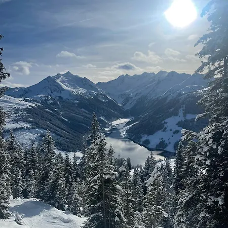 Lang - & Mountain Lägenhet *